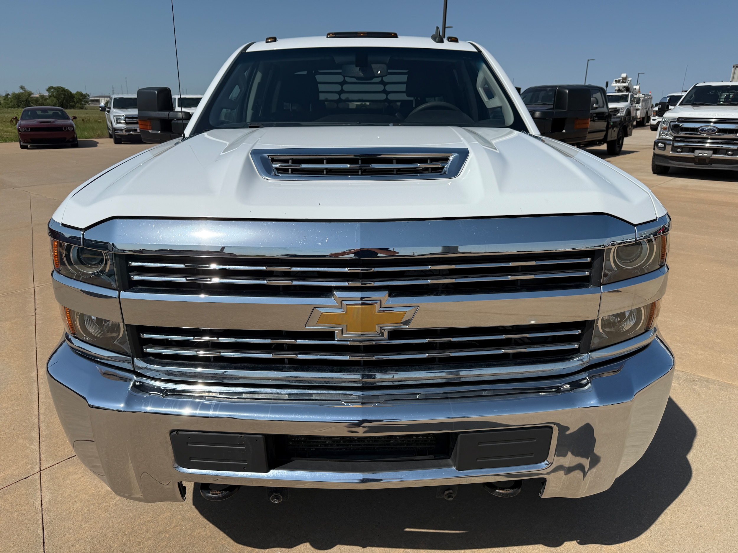 chevrolet silverado 3500 chassis cab 2017 1GB4KYCY1HF101542 image chevrolet silverado 3500 chassis cab 2017 1GB4KYCY1HF101542 image